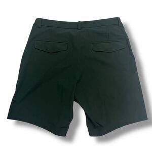 Lululemon Mens Short 8" 34 Green